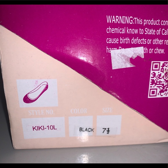 Cute flats  💞 - Picture 2 of 4